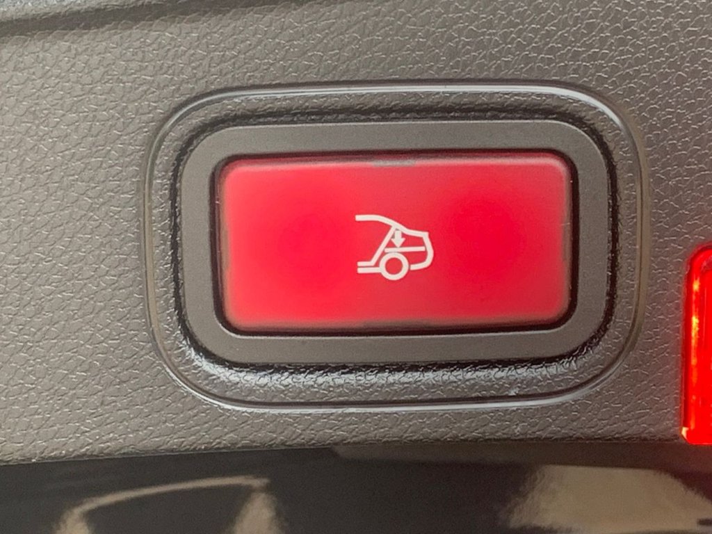 Used Mercedes-Benz C Class 2018 for sale - 76105867: Photo 27