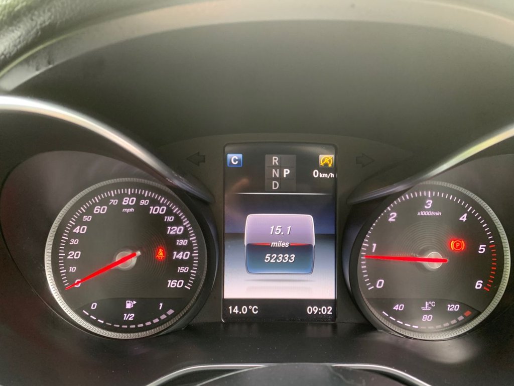 Used Mercedes-Benz C Class 2018 for sale - 76105867: Photo 35