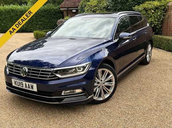 Used Volkswagen Passat 2019 for sale - 75709570: Photo 1