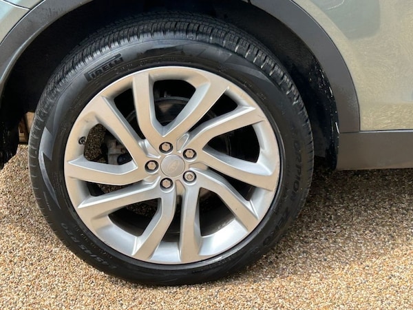 Used Land Rover Discovery Sport 2016 for sale - 76202548: Photo 16