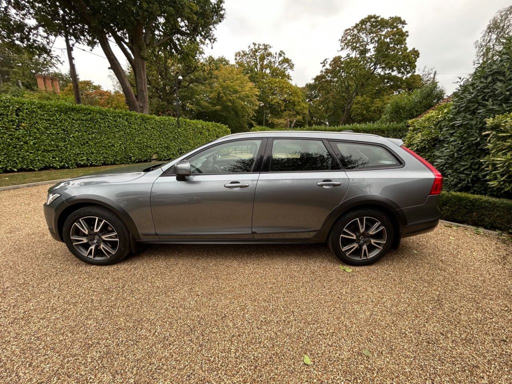 Used Volvo V90 2020 for sale - 76061878: Photo 3