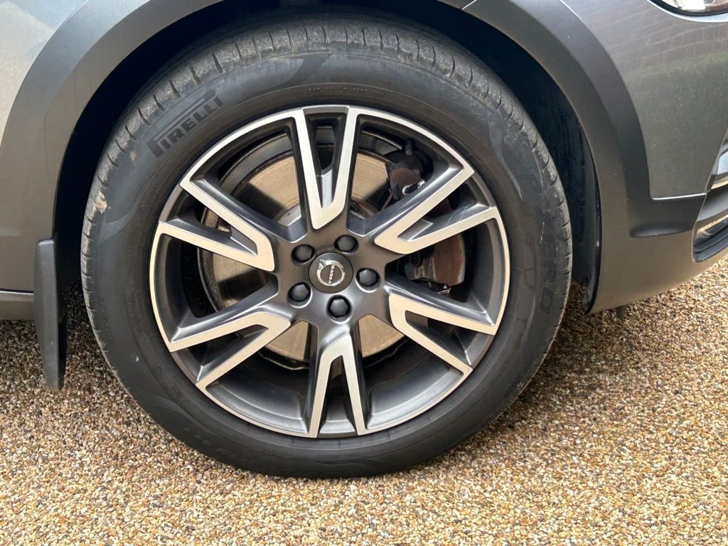 Used Volvo V90 2020 for sale - 76061878: Photo 41