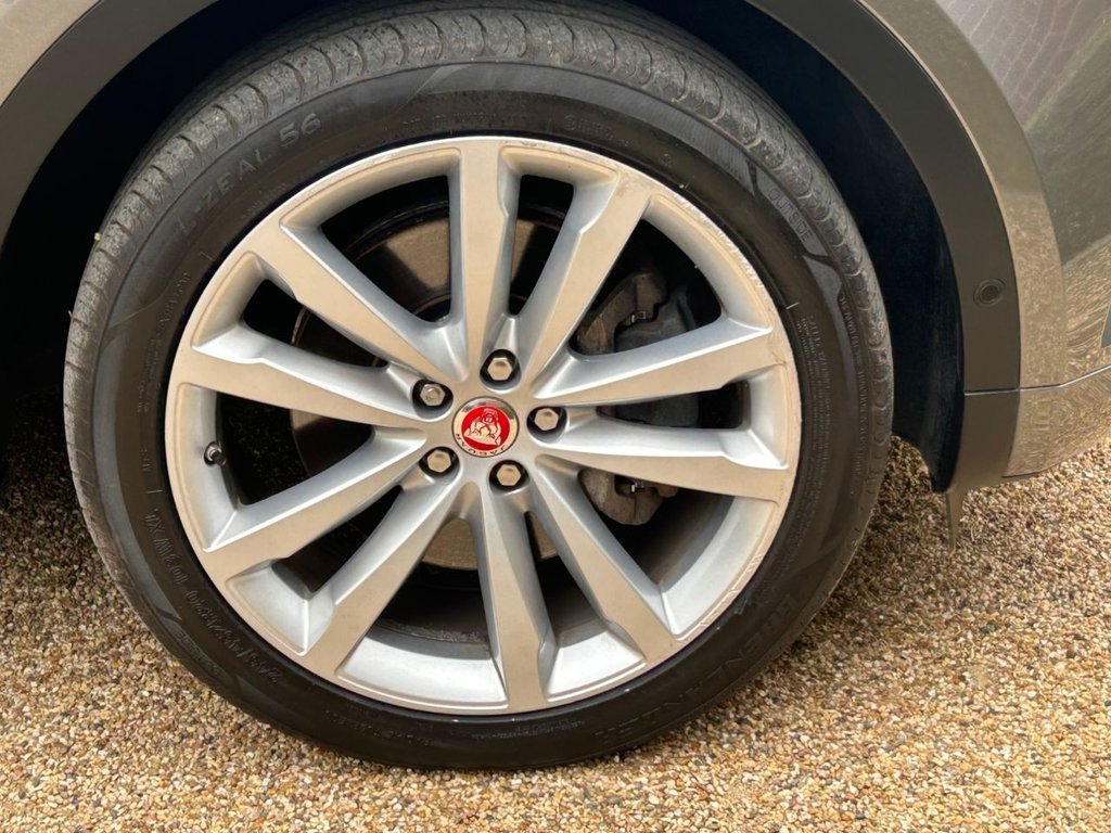 Used Jaguar E-Pace 2019 for sale - 76546448: Photo 39