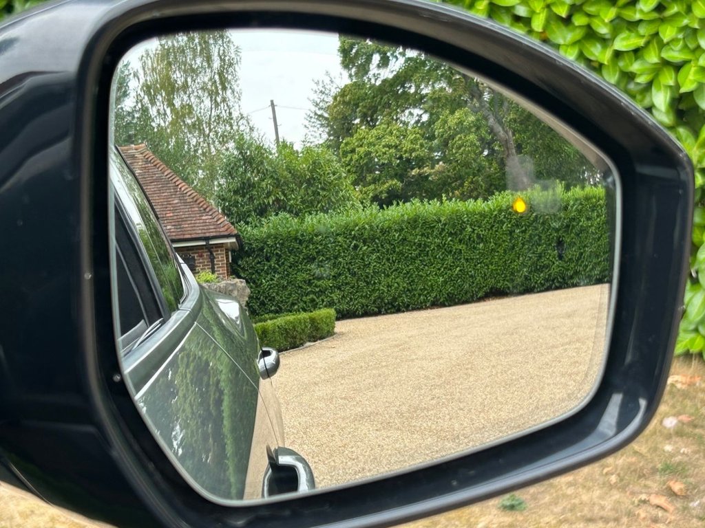 Used Jaguar E-Pace 2019 for sale - 76546448: Photo 9