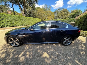 Used Jaguar XE 2017 for sale - 79543315: Photo