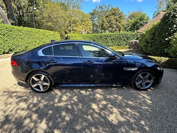 Used Jaguar XE 2017 for sale - 79543315: Photo