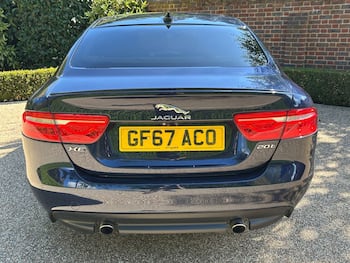 Used Jaguar XE 2017 for sale - 79543315: Photo
