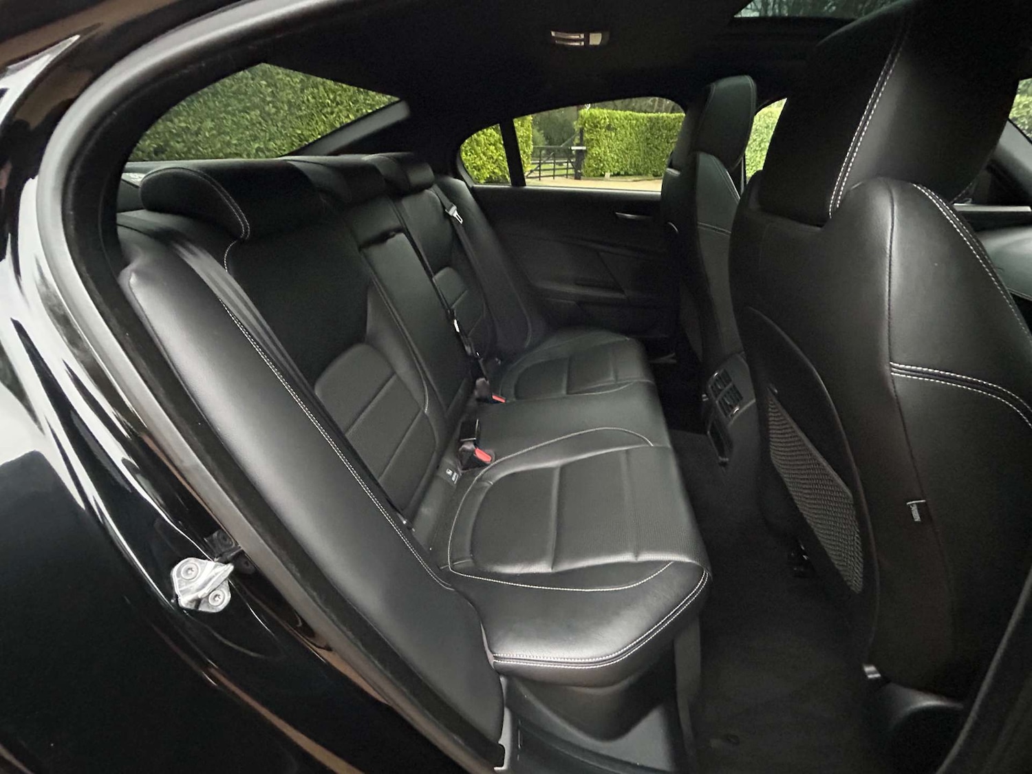 Used Jaguar XE 2015 for sale - 77271554: Photo 17