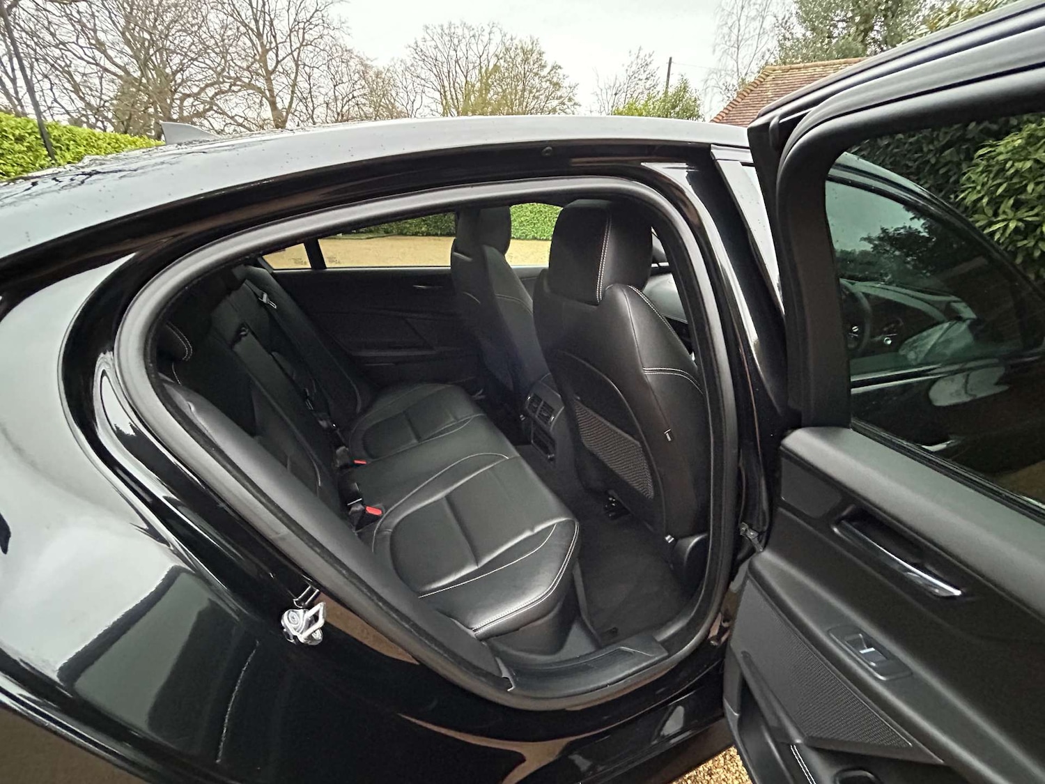 Used Jaguar XE 2015 for sale - 77271554: Photo 18