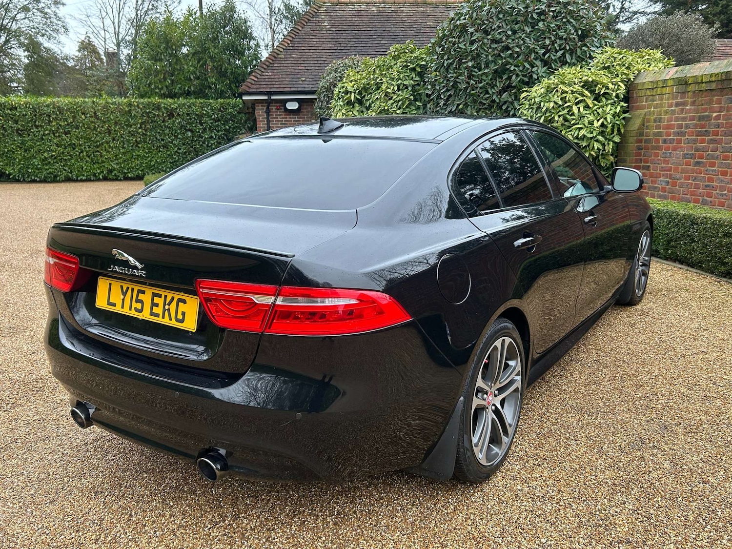 Used Jaguar XE 2015 for sale - 77271554: Photo 2