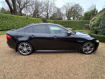 Used Jaguar XE 2015 for sale - 77271554: Photo