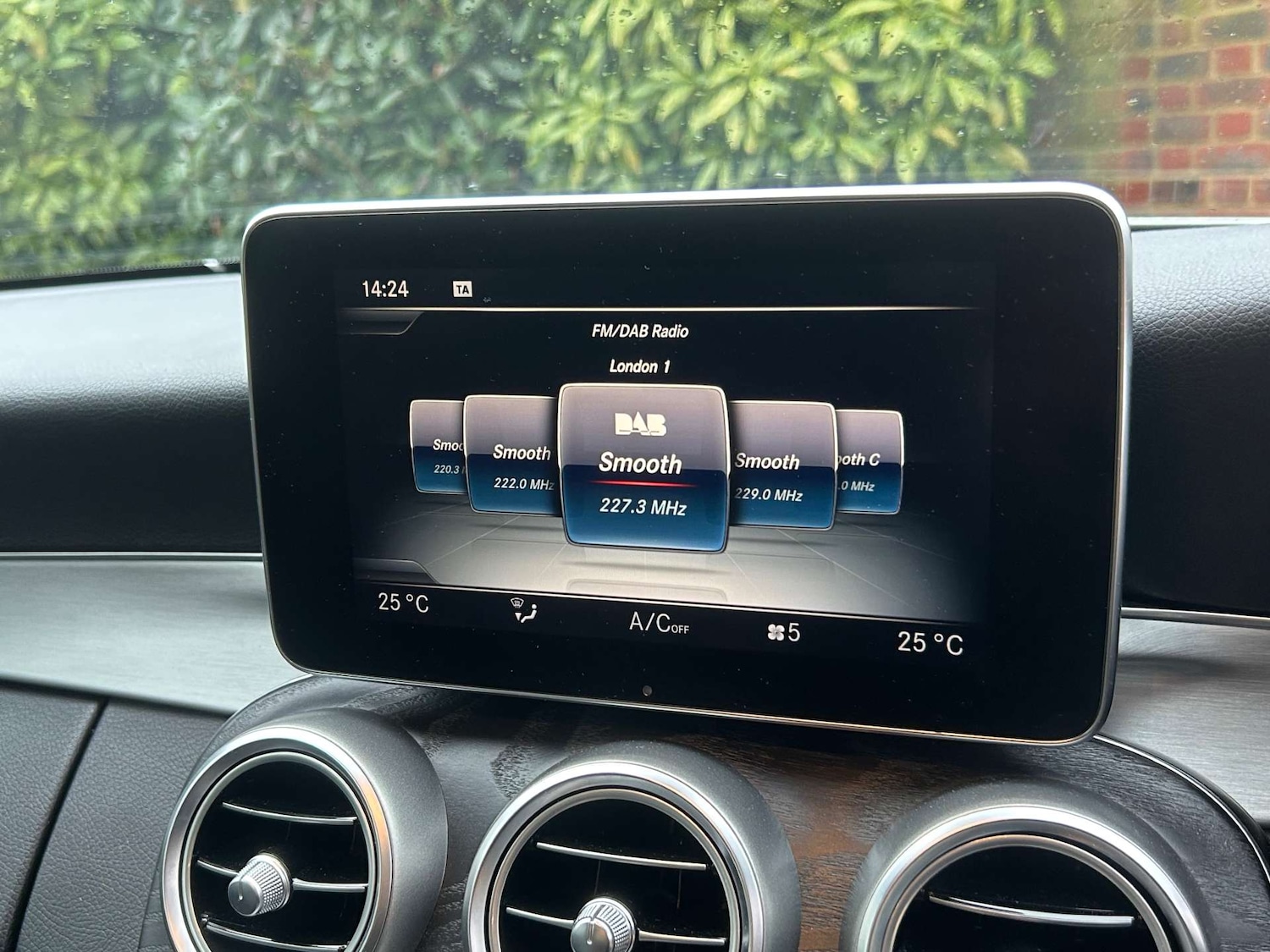 Used Mercedes-Benz C Class 2016 for sale - 77272717: Photo 24