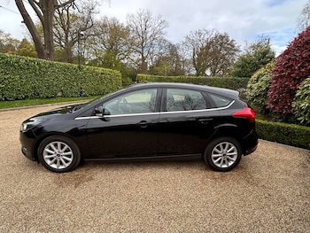 Used Ford Focus 2016 for sale - 78071003: Photo