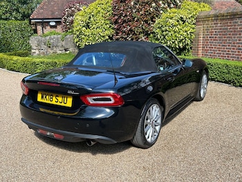 Used Fiat 124 Spider 2018 for sale - 78465599: Photo