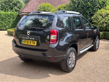 Used Dacia Duster 2016 for sale - 78945302: Photo