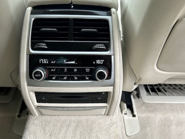 Used BMW 7 Series 2017 for sale - 76056924: Photo 26