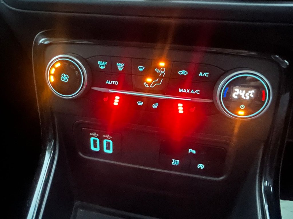 Used Ford Ecosport 2018 for sale - 76350522: Photo 21