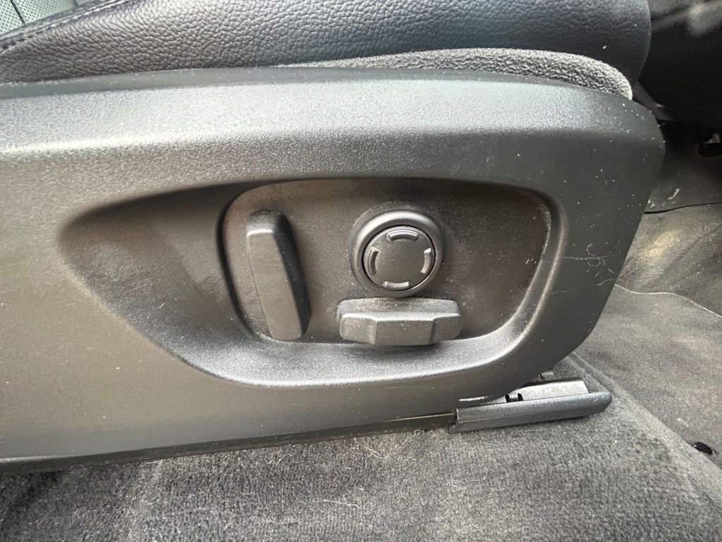 Used Land Rover Discovery Sport 2017 for sale - 76685992: Photo 25