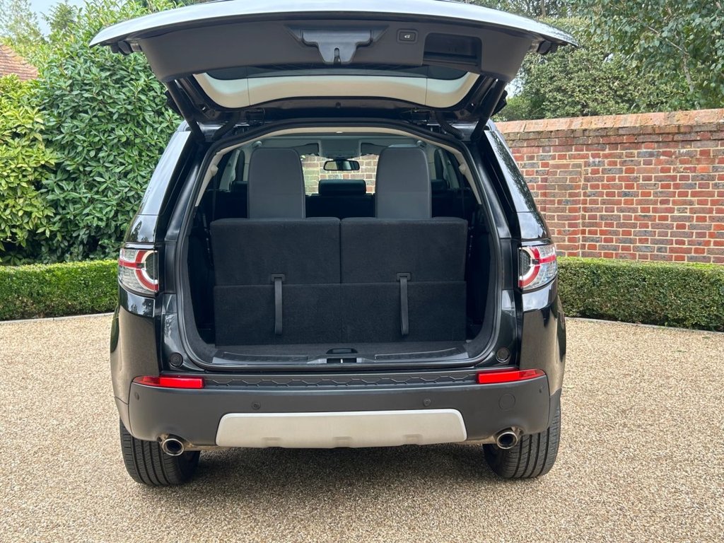 Used Land Rover Discovery Sport 2017 for sale - 76685992: Photo 8