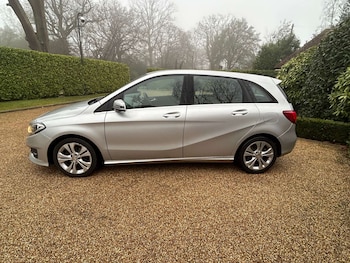 Used Mercedes-Benz B Class 2015 for sale - 77127329: Photo