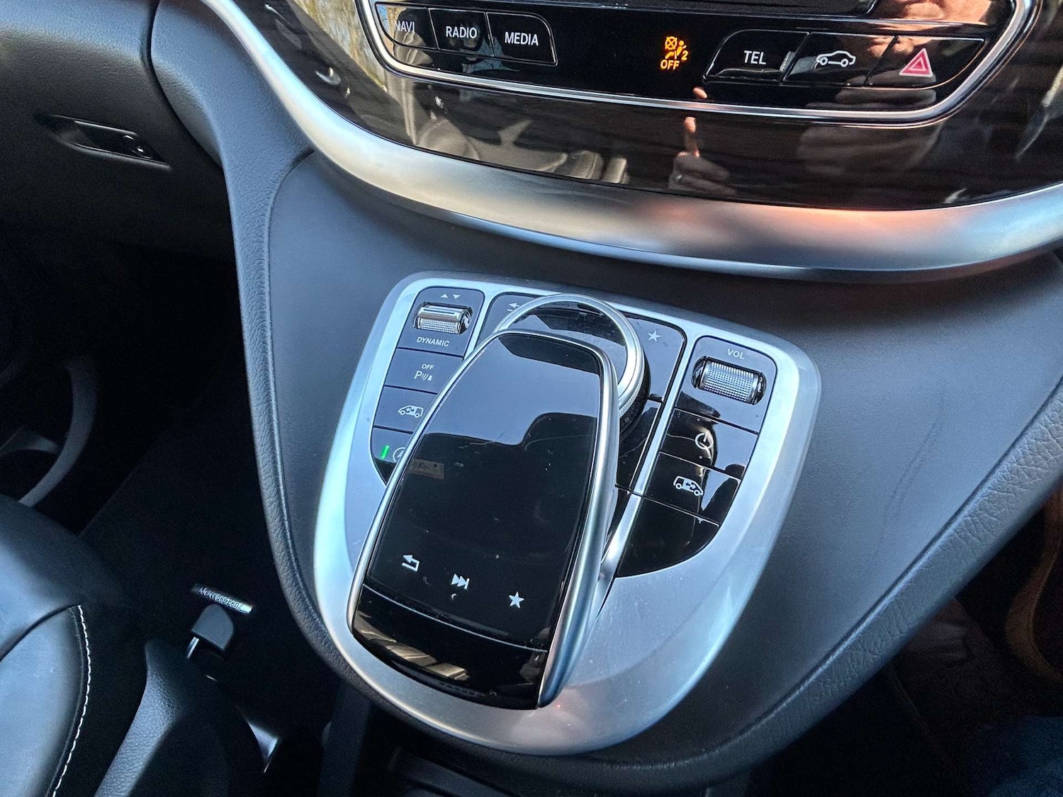 Used Mercedes-Benz V-Class 2020 for sale - 77961740: Photo 32