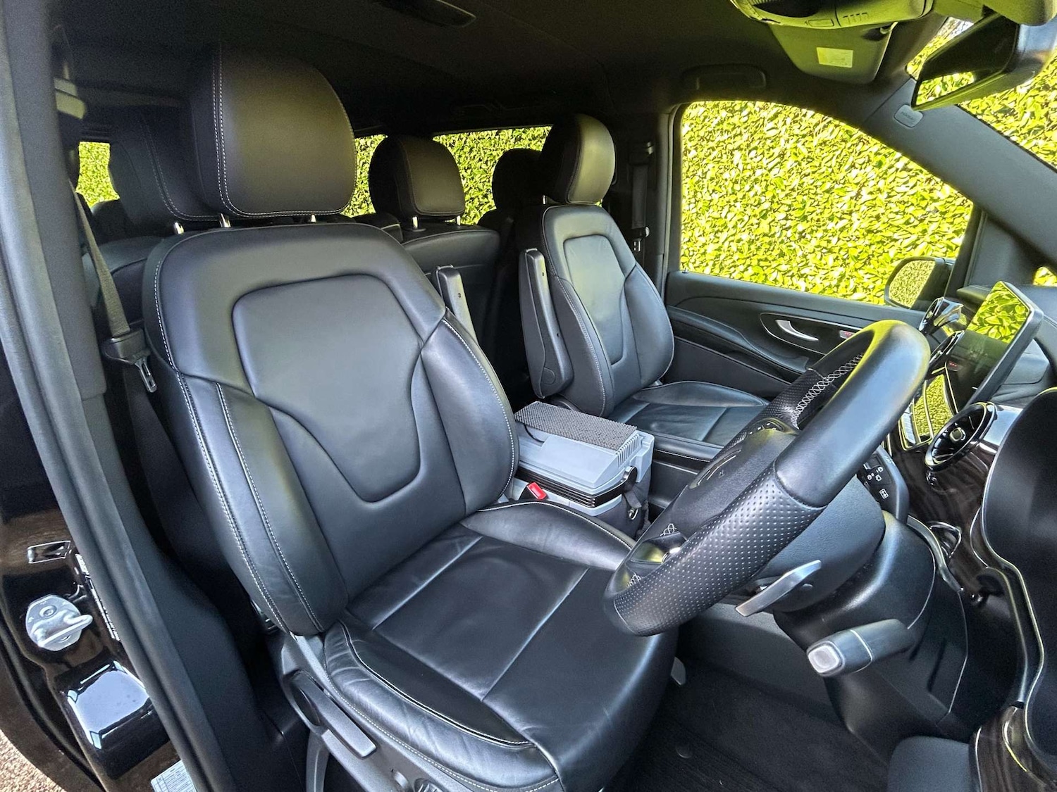 Used Mercedes-Benz V-Class 2020 for sale - 77961740: Photo 8