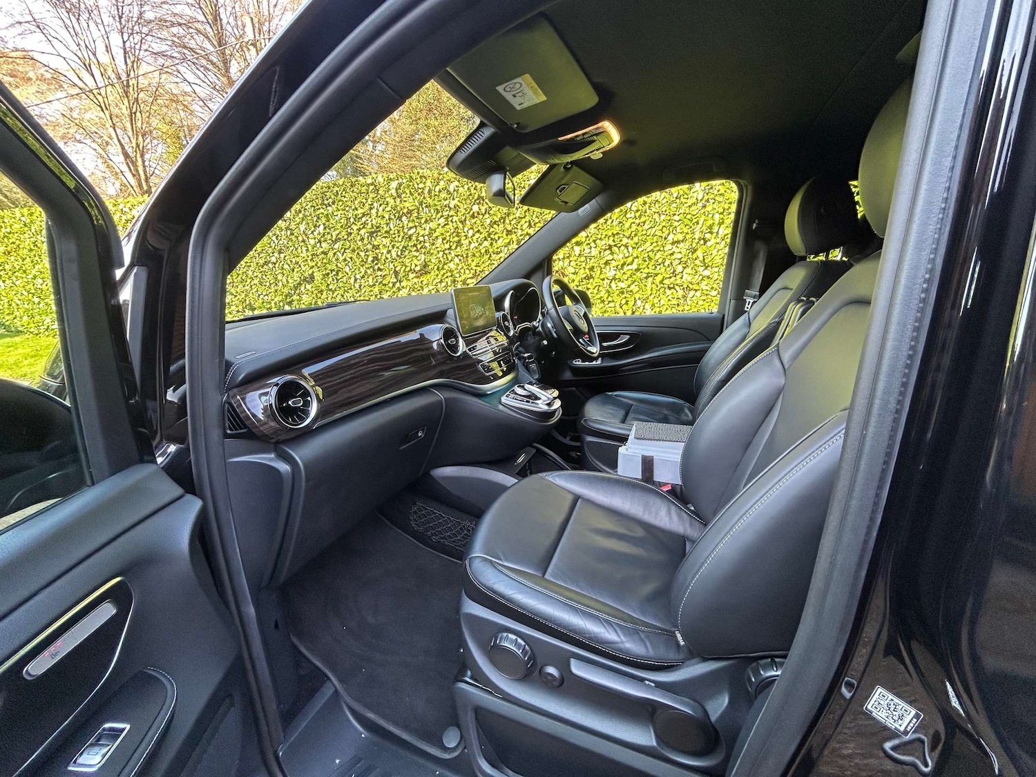 Used Mercedes-Benz V-Class 2020 for sale - 77961740: Photo 9