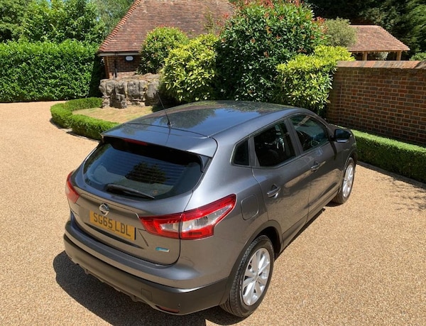 Used Nissan Qashqai 2015 for sale - 75128616: Photo 2
