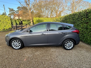 Used Ford Focus 2015 for sale - 77523357: Photo