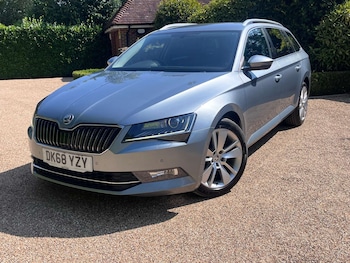 Used Skoda Superb 2018 for sale - 79229089: Photo