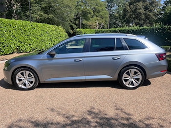 Used Skoda Superb 2018 for sale - 79229089: Photo