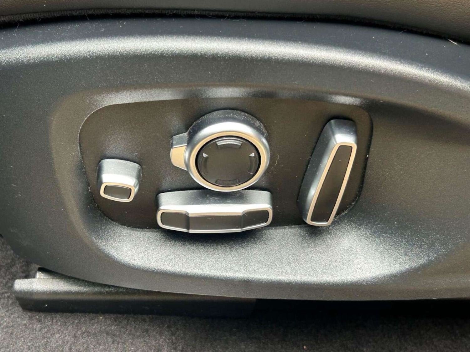 Used Jaguar E-Pace 2019 for sale - 77086203: Photo 21