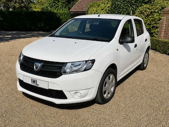 Used Dacia Sandero 2016 for sale - 79593598: Photo