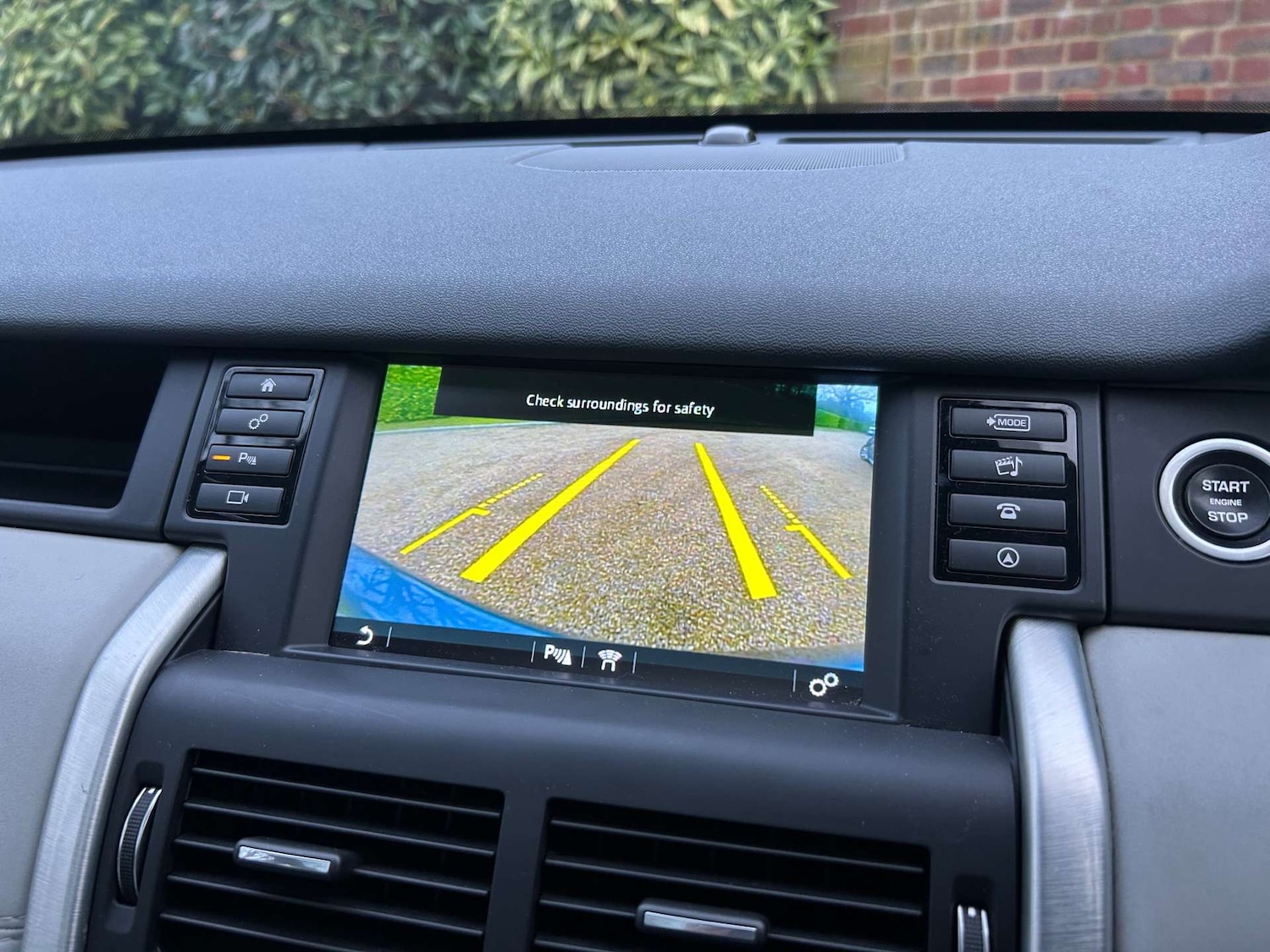 Used Land Rover Discovery Sport 2016 for sale - 77086218: Photo 14