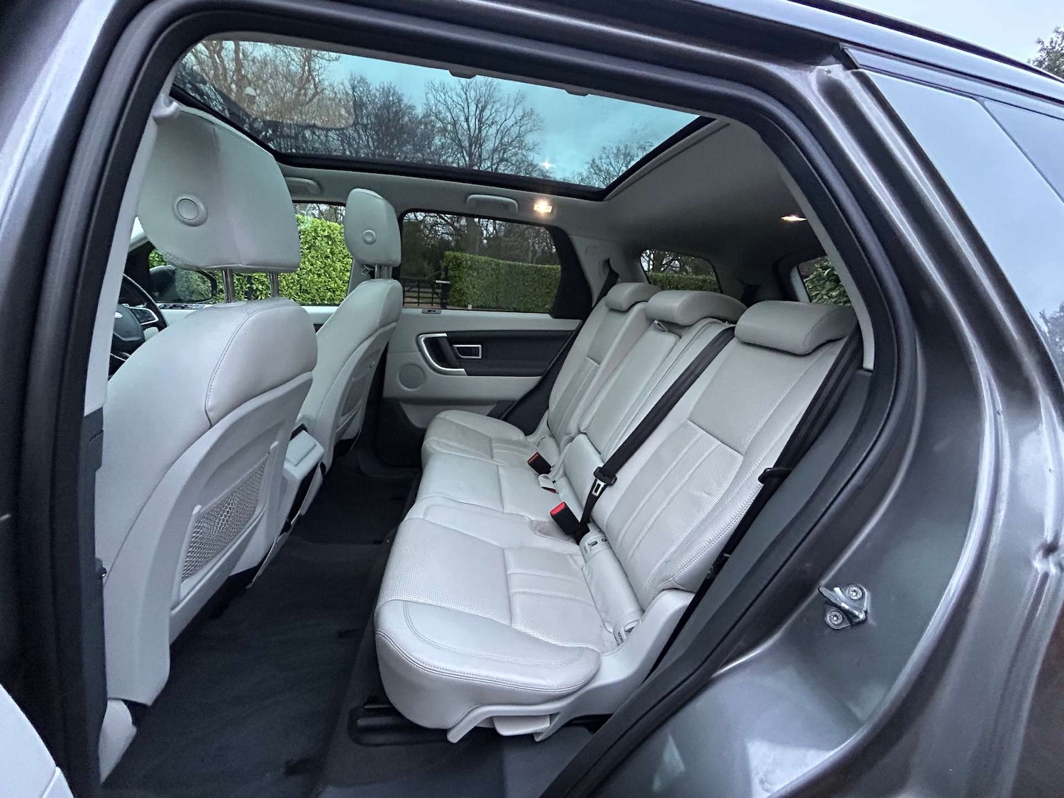 Used Land Rover Discovery Sport 2016 for sale - 77086218: Photo 9