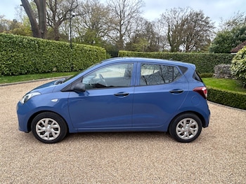 Used Hyundai i10 2017 for sale - 78098912: Photo