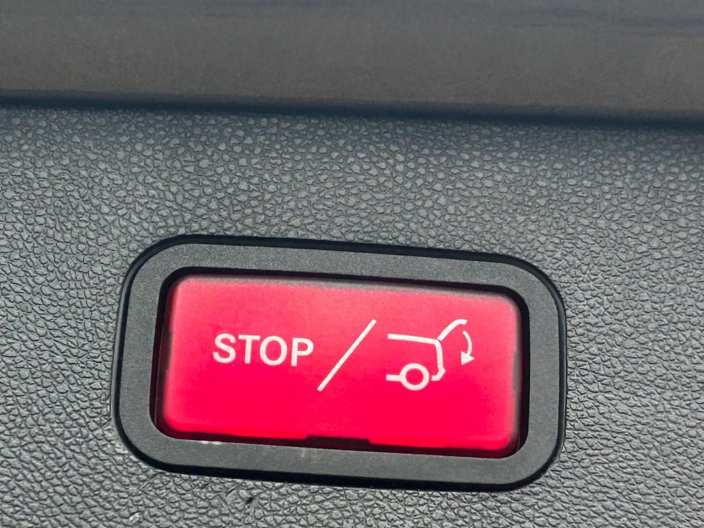 Used Mercedes-Benz E Class 2016 for sale - 76632355: Photo 22