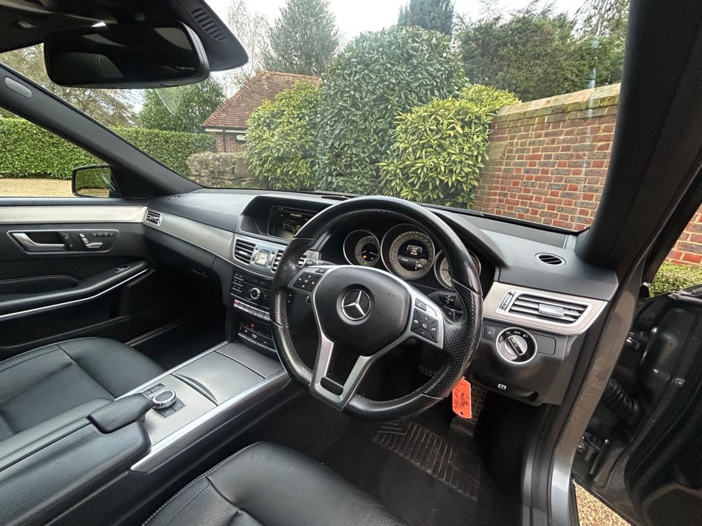 Used Mercedes-Benz E Class 2016 for sale - 76632355: Photo 25