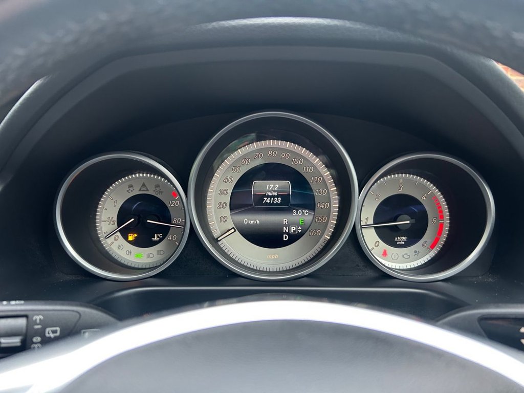 Used Mercedes-Benz E Class 2016 for sale - 76632355: Photo 30