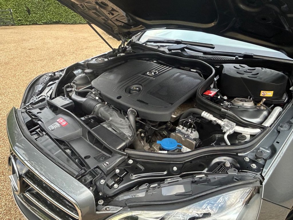 Used Mercedes-Benz E Class 2016 for sale - 76632355: Photo 9