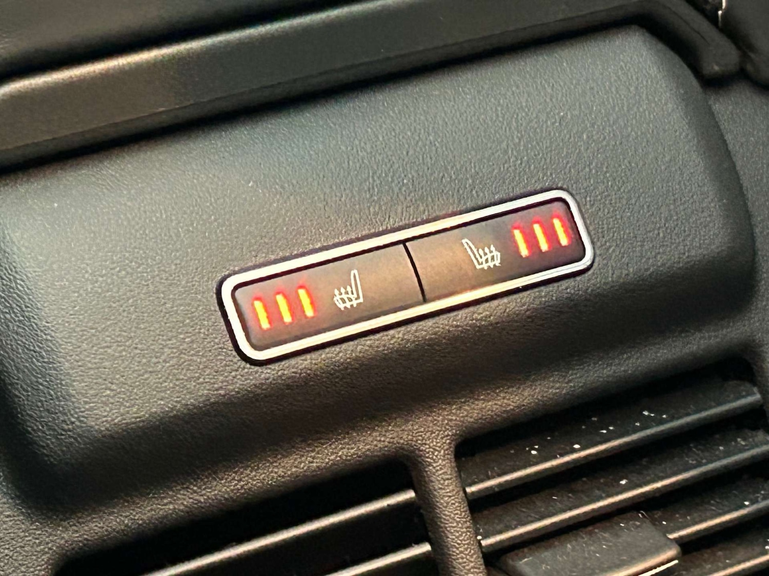 Used Land Rover Range Rover Evoque 2018 for sale - 77086232: Photo 18