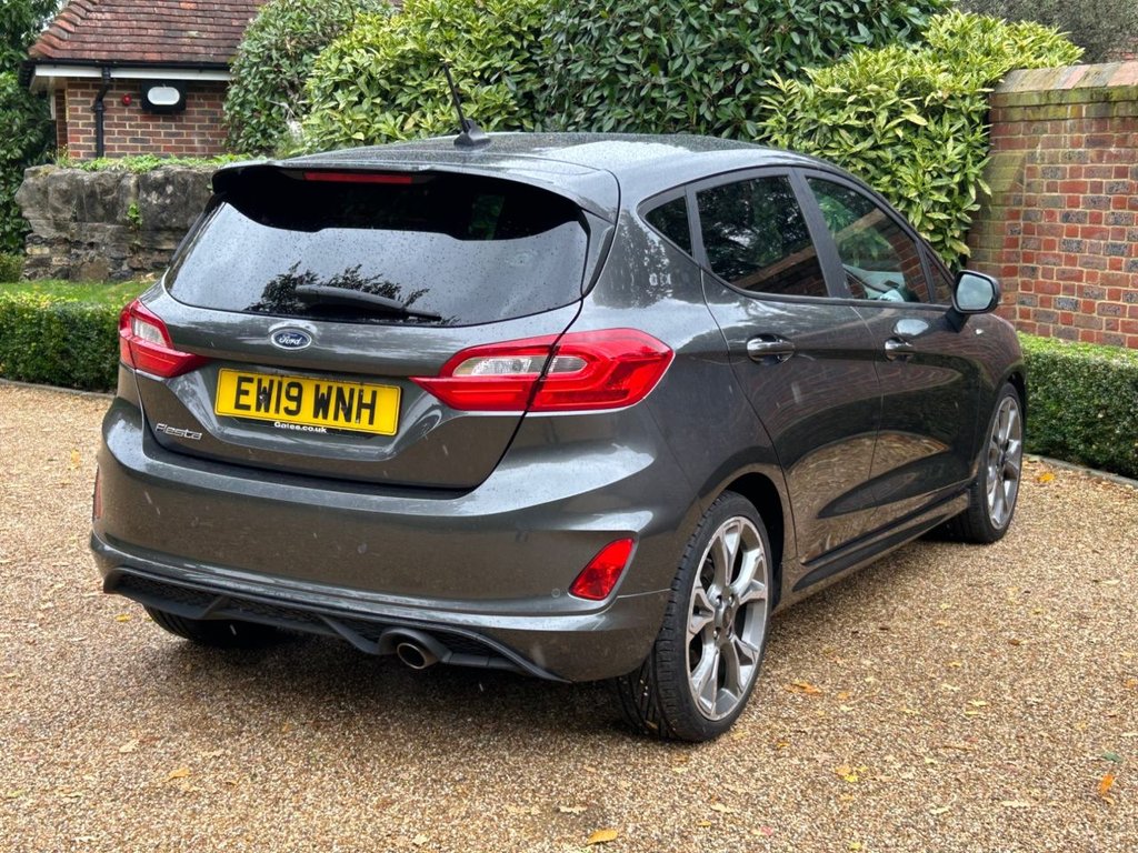 Used Ford Fiesta 2019 for sale - 76350525: Photo 2