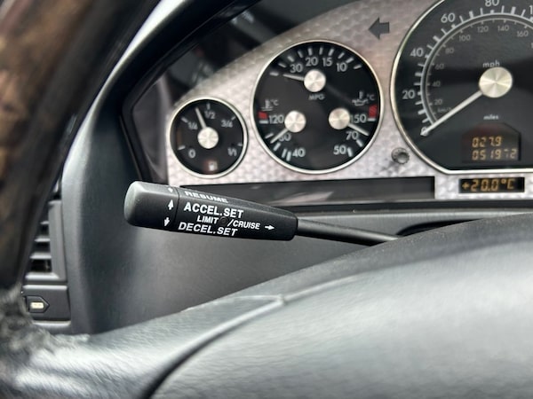 Used Mercedes-Benz SL 2001 for sale - 75619778: Photo 25