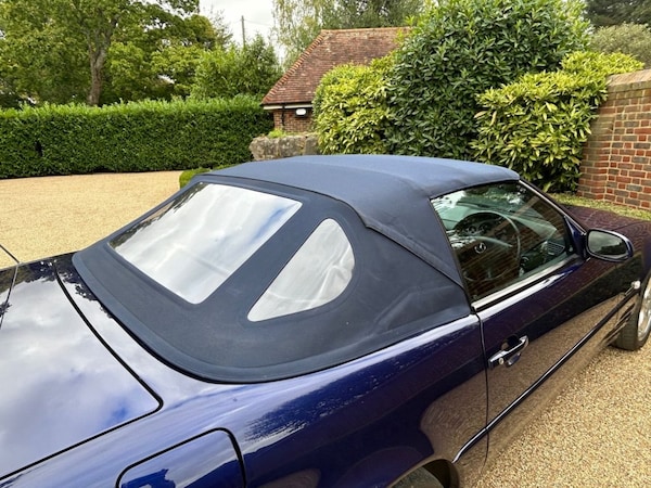 Used Mercedes-Benz SL 2001 for sale - 75619778: Photo 9