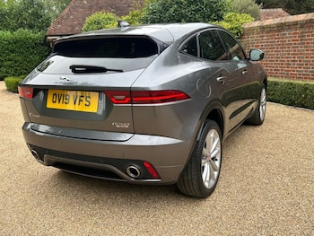 Used Jaguar E-Pace 2019 for sale - 75573083: Photo