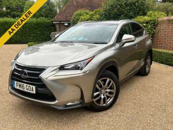 2016 (16) - 2.5 300h Luxury SUV 5dr Petrol Hybrid E-CVT 4WD Euro 6 (s/s) (197 ps)