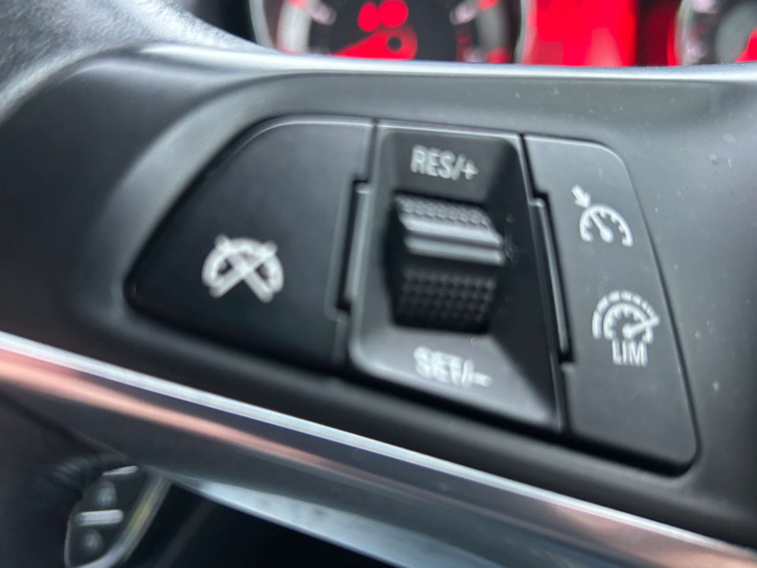 Used Vauxhall ADAM 2015 for sale - 77591956: Photo 11