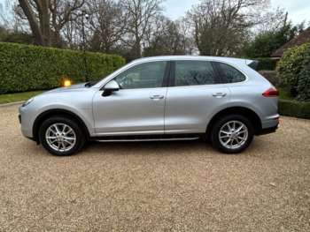 Used Porsche Cayenne 2015 for sale - 73713601: Photo