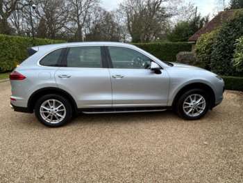Used Porsche Cayenne 2015 for sale - 73713601: Photo