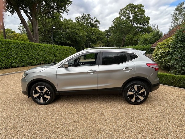 Used Nissan Qashqai 2015 for sale - 75128618: Photo 3